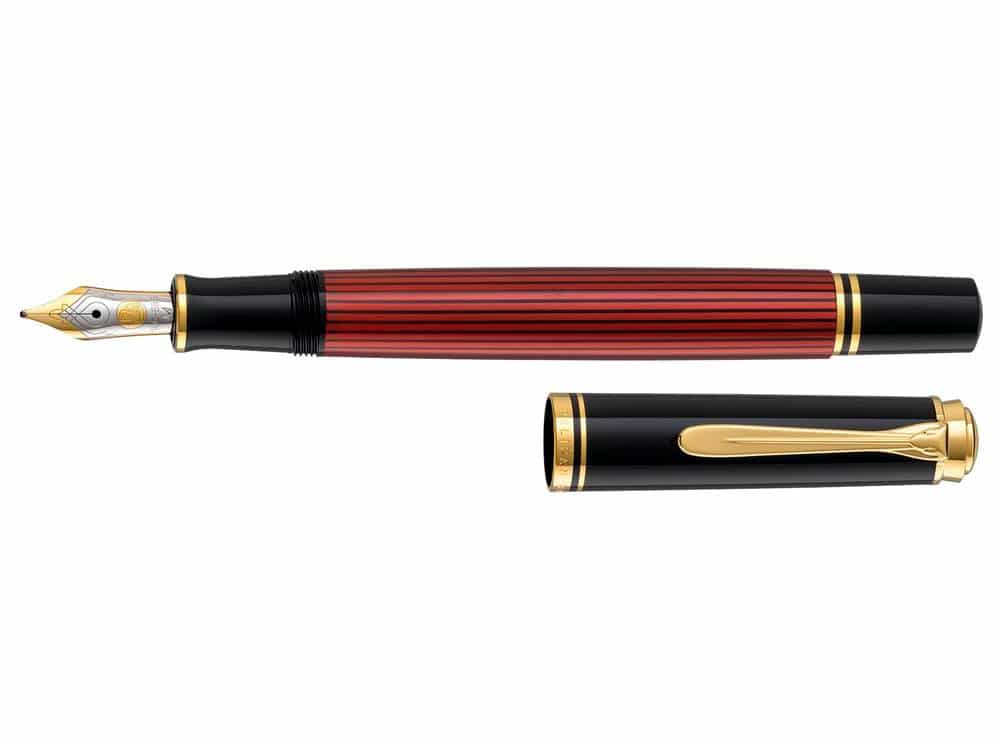 Pelikan Soüveran M400 roja desencapuchada